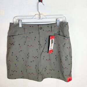 Eddie Bauer Green Arrow Print Skort Skirt Shorts Size 8 (NWT)
